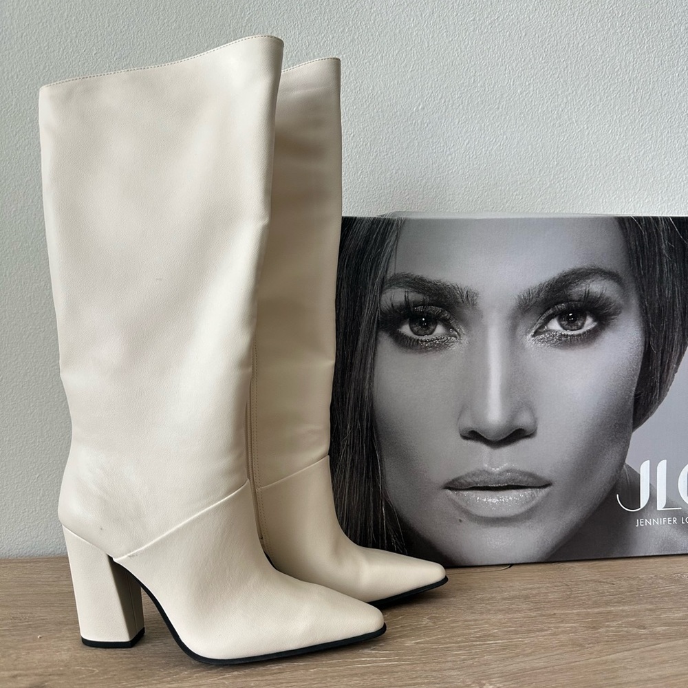 JLo Jennifer Lopez Doralee Boots NWT Bone Size 8 Fits like 7.5